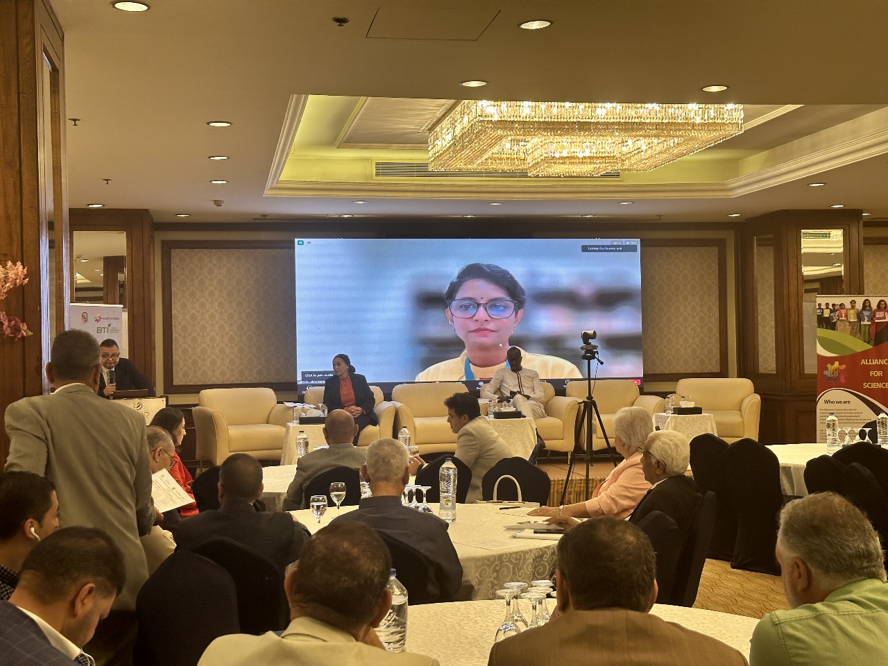 تحرير الجينات والبذور المعدلة وراثيا